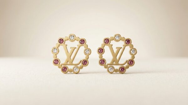 Create_hd_image_the_jewellery_is_centered_and_perf_delpmaspu-4